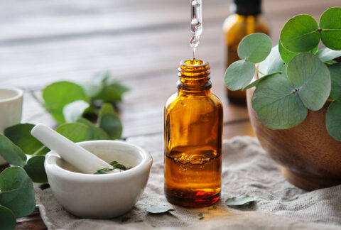 CBD & AROMATHERAPY MASSAGE